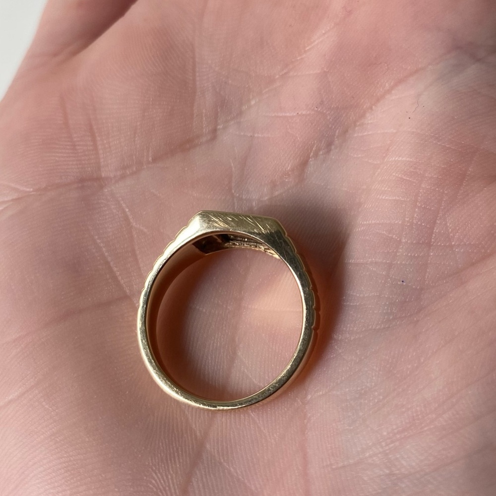 Mejuri Black Onyx 14K Solid Gold Ring Sz. 7 - Picture 10 of 16
